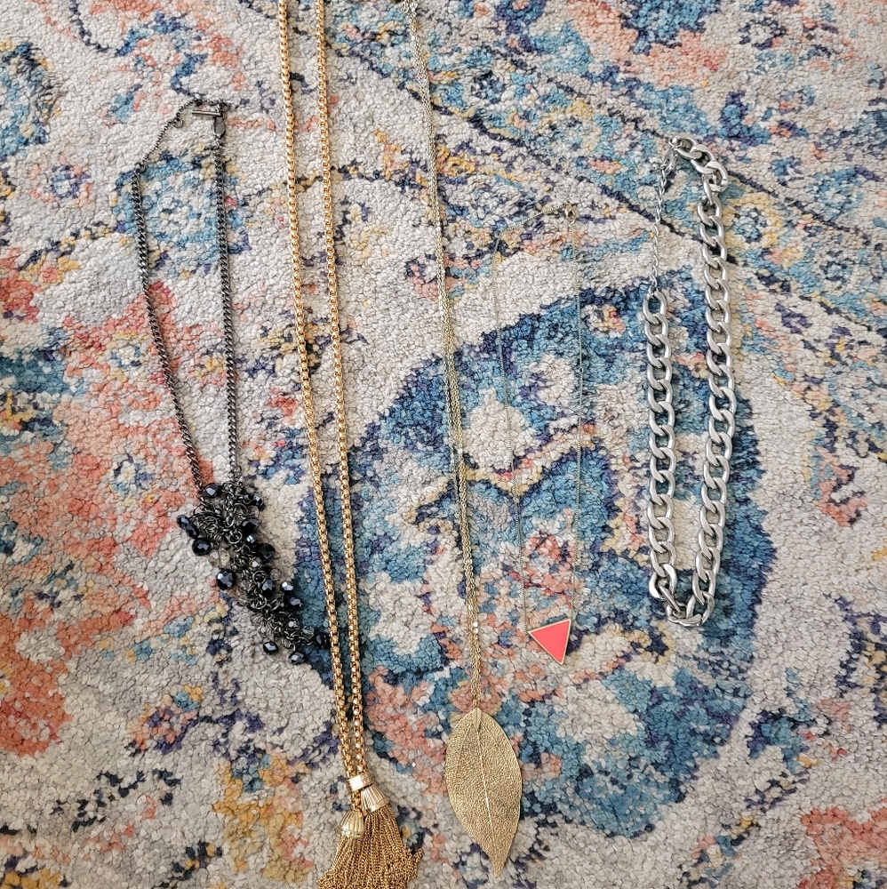 5 Necklace Bundle!